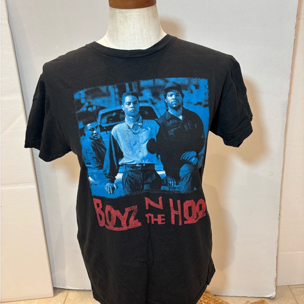 Ripple Junction Black and Blue Graphic Tee